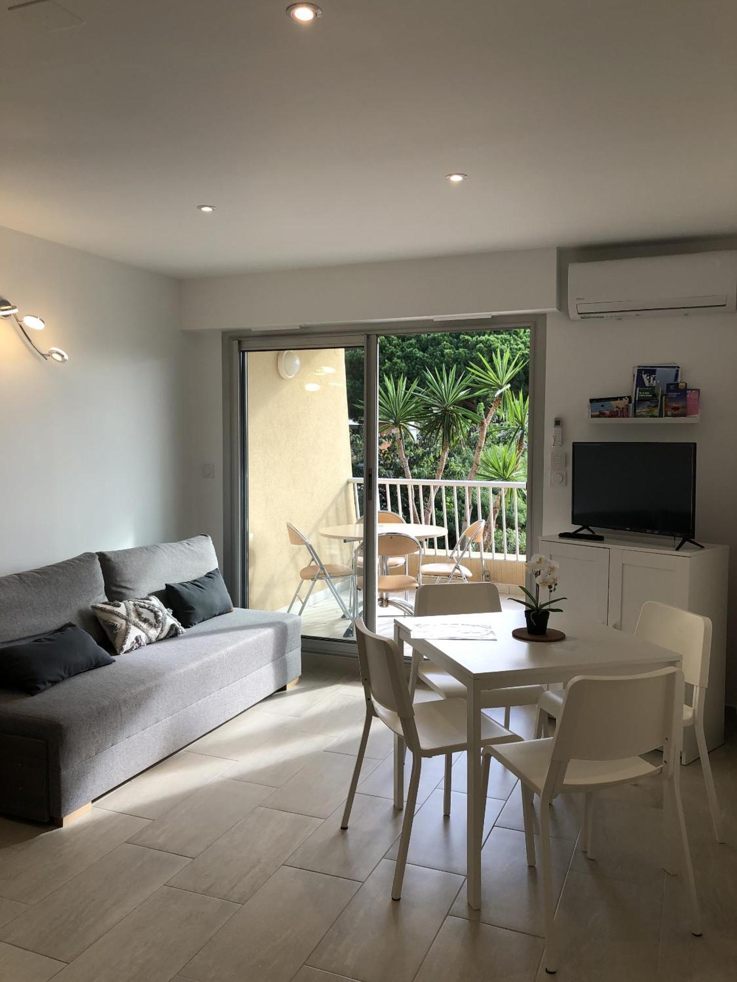 Holidays Hyeres Room photo